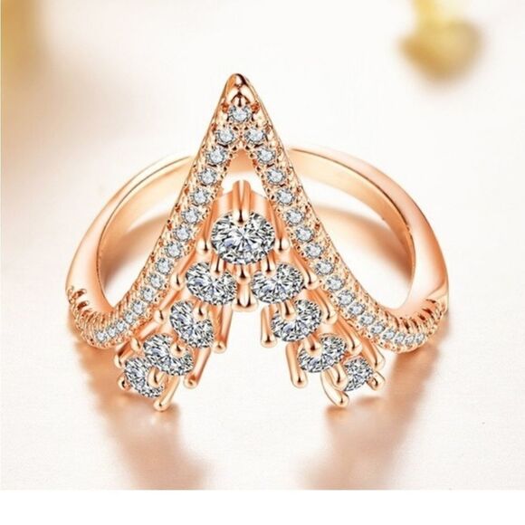 Rose gold v / wishbone shape ring - Picture 2 of 6